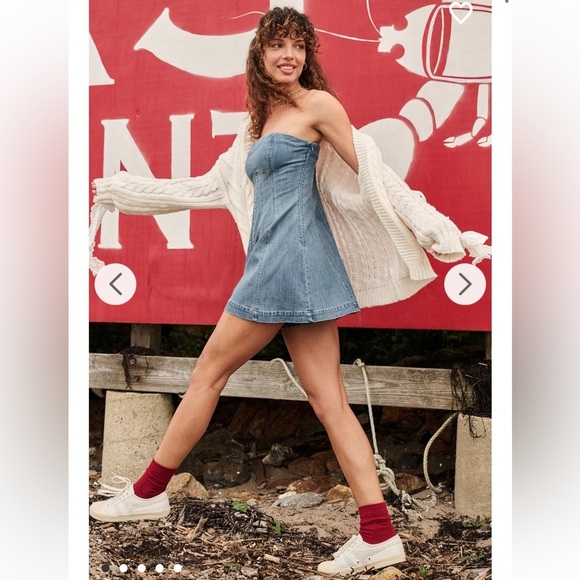 New with tags Altar’d State Alissa Denim Romper - Picture 2 of 5